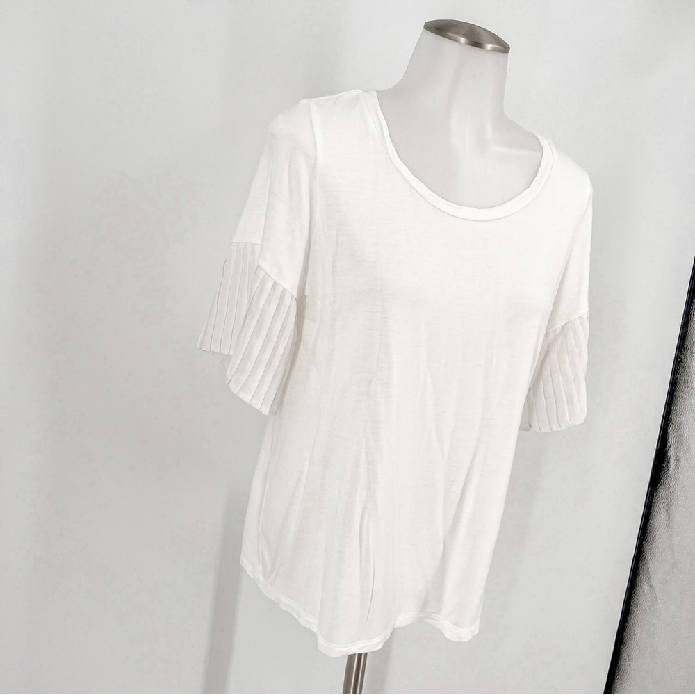 Banana Republic white shirt with fun sleeves - Picture 2 of 5